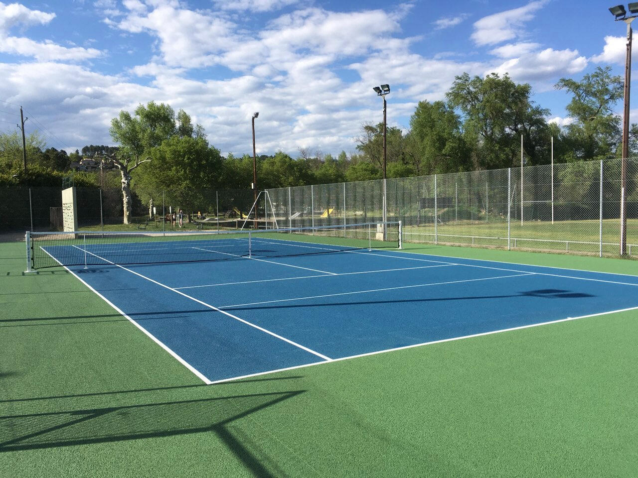 court tennis joyeuse